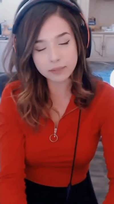 pokimane joi